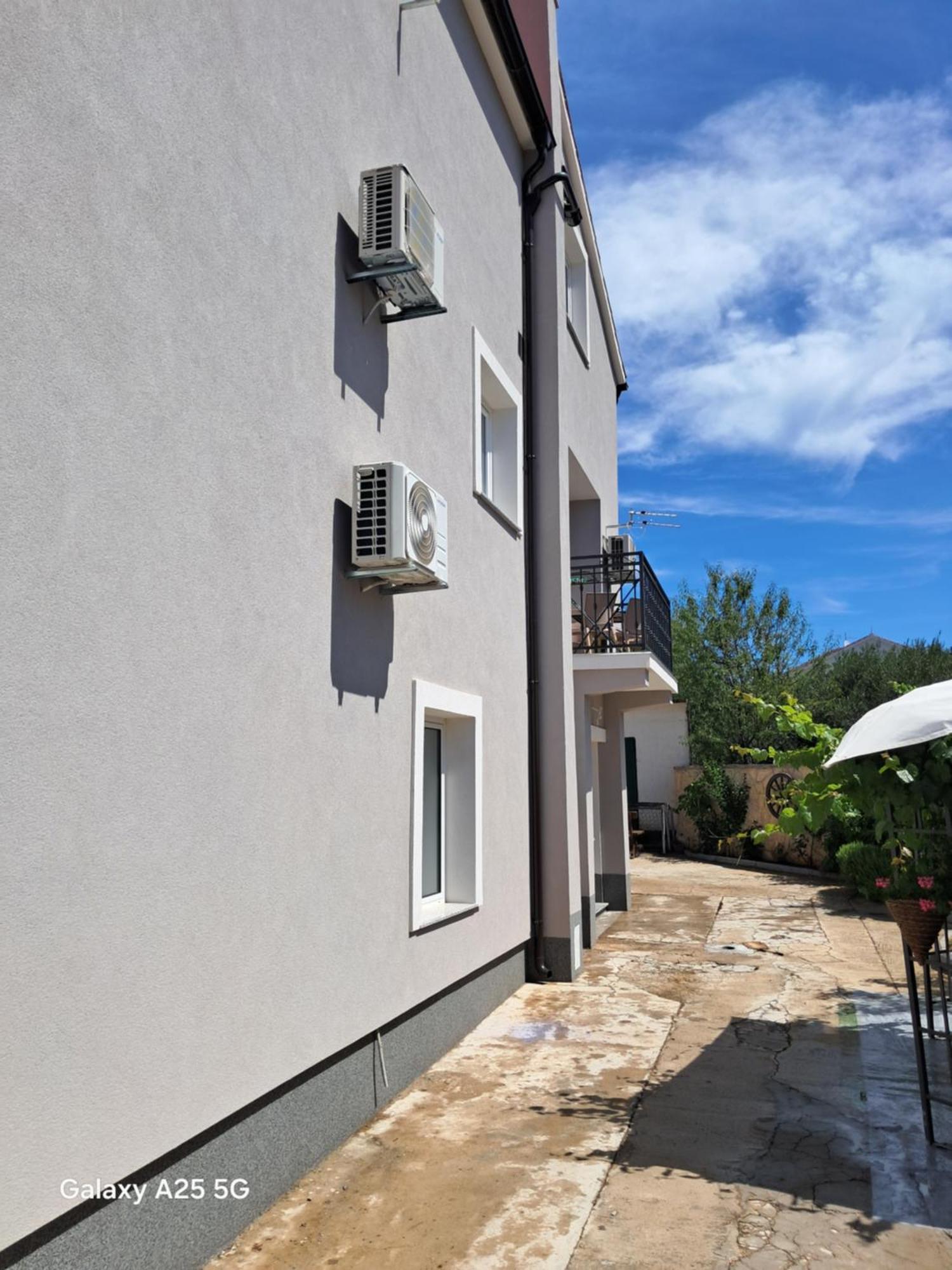 Apartments Tonci Tribalj المظهر الخارجي الصورة