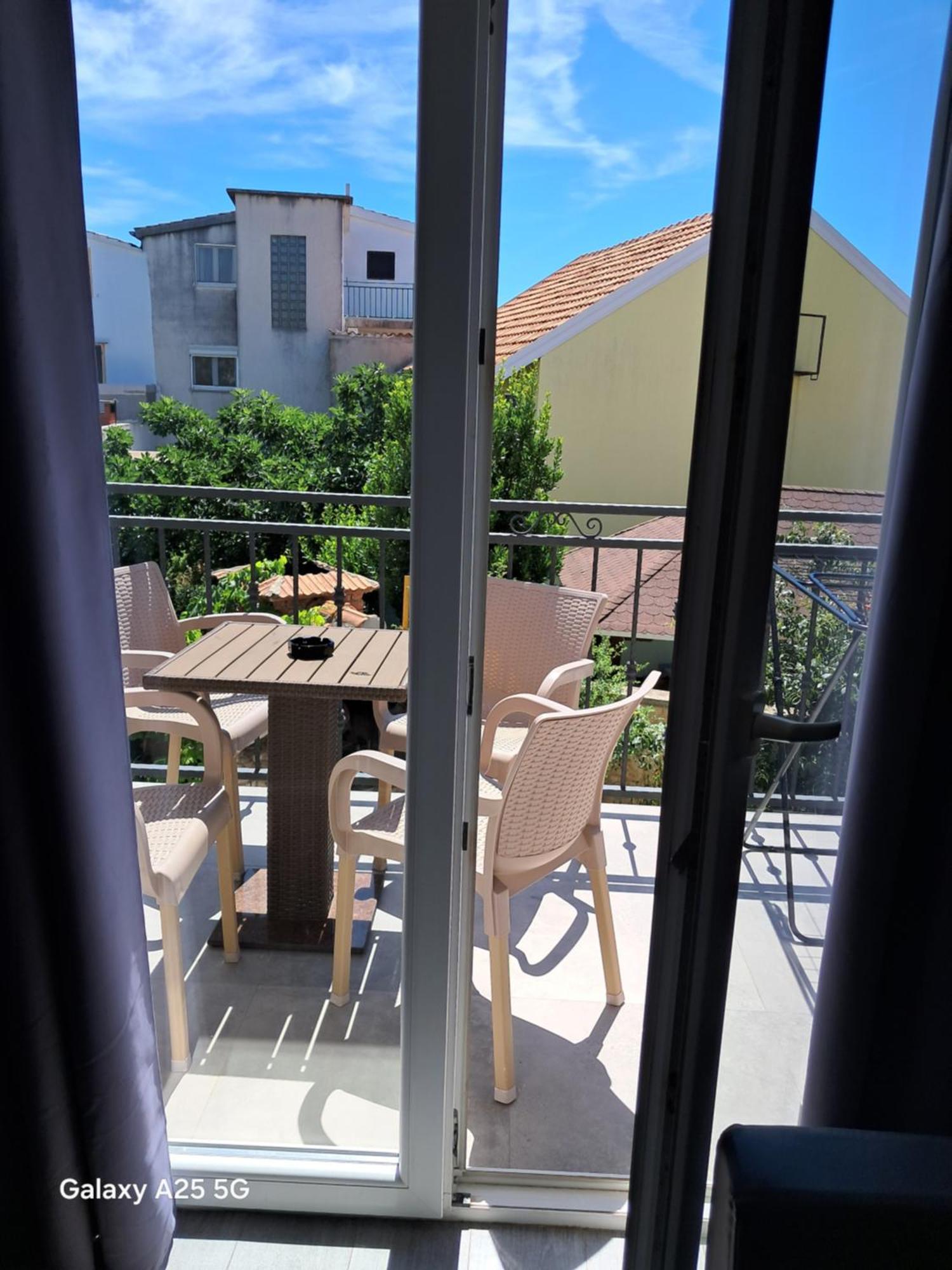 Apartments Tonci Tribalj المظهر الخارجي الصورة