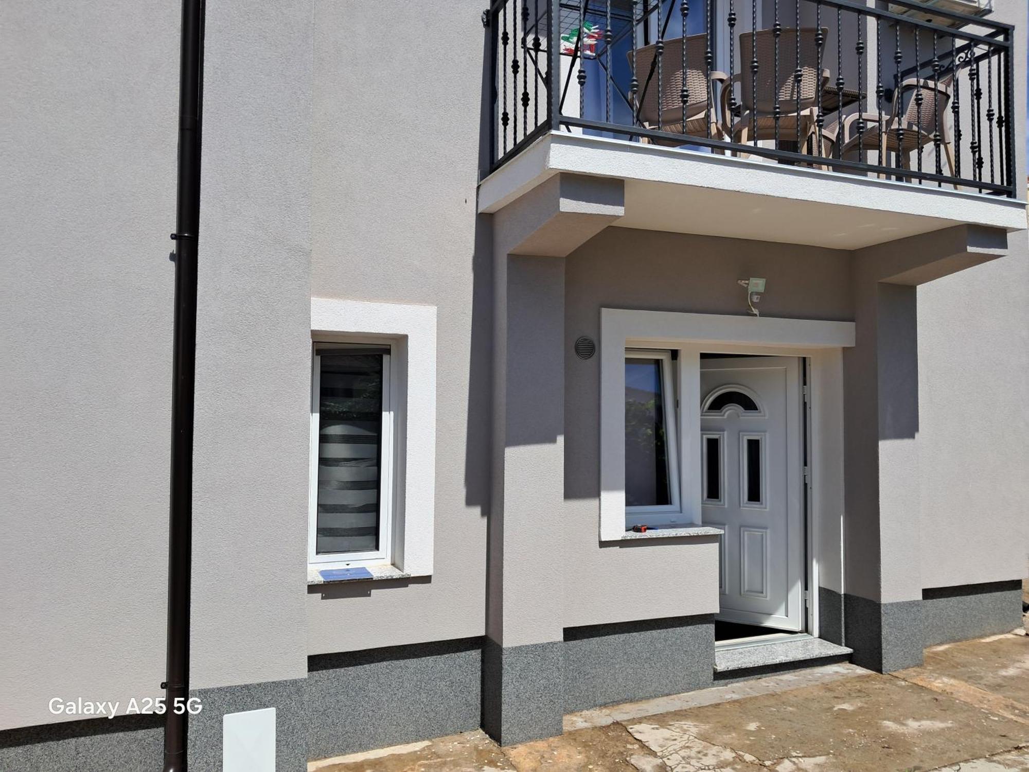 Apartments Tonci Tribalj المظهر الخارجي الصورة