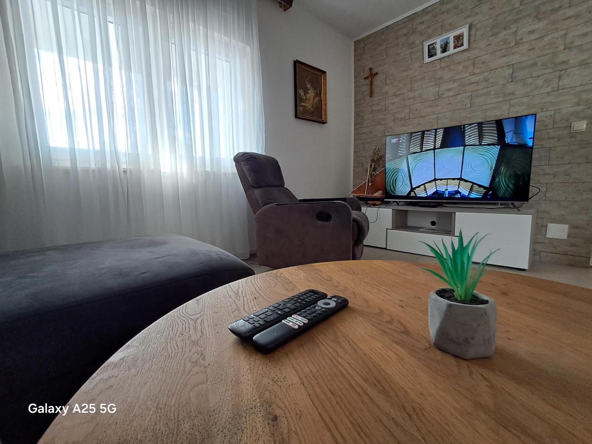 Apartments Tonci Tribalj الغرفة الصورة