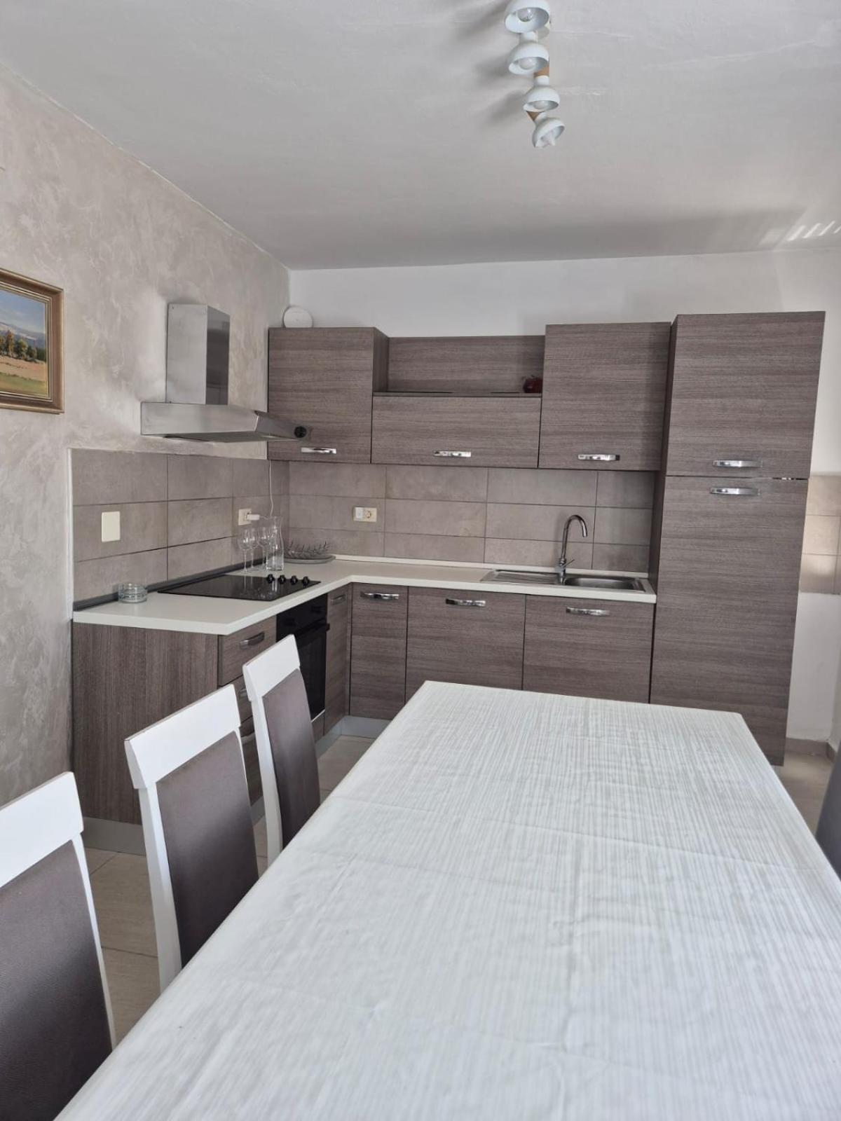 Apartments Tonci Tribalj المظهر الخارجي الصورة